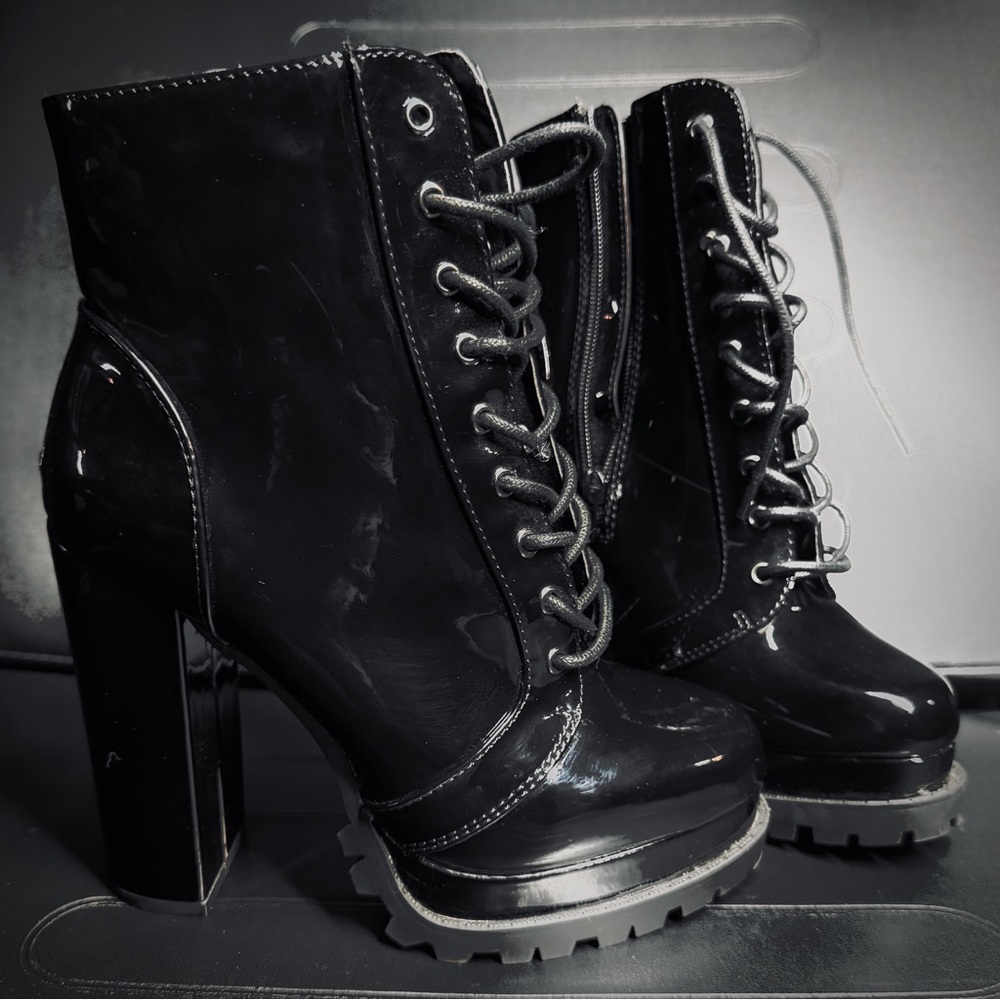 Wild Diva Glossy Black Heeled Boots